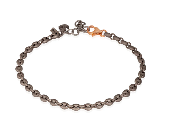 BRACCIALE UOMO CON MAGLIE MARINE PICCOLE IN TITANIO E ORO ROSSO 9 KT, ANCORA IN TITANIO E DIAMANTE BLACK
